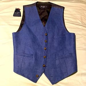 Daniel Cremieux Vest